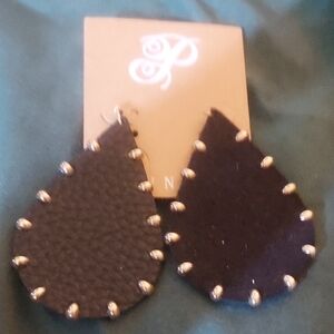 Plunder Black Teardrop Earrings with Silver Accents